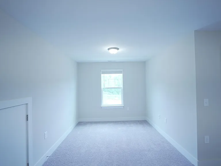 919 Hillman Ln — Photo 39