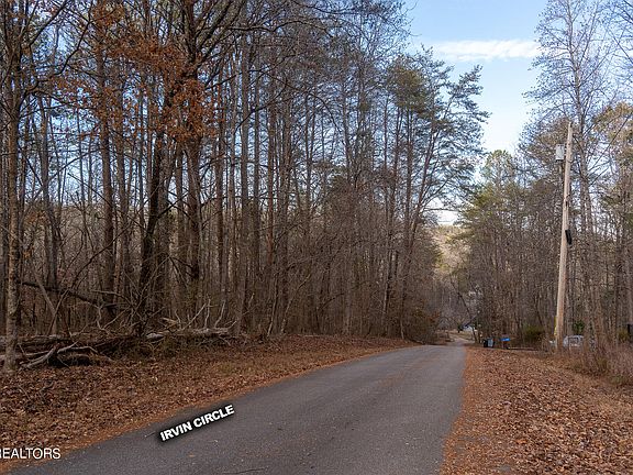 4th image of Ledgerwood Ln