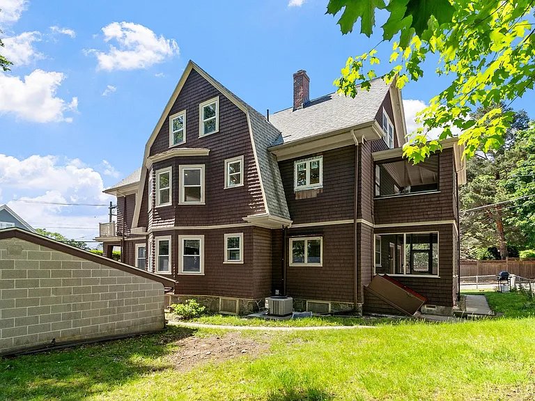 61 Warren St #2 — Photo 42