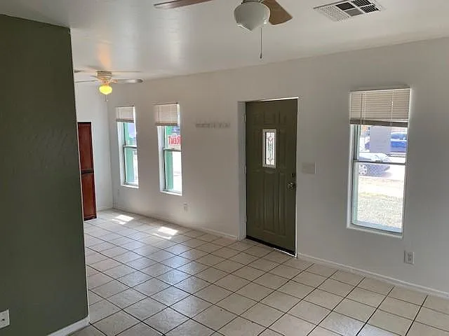2 bed, 750 sqft, $1,495 — Photo 2