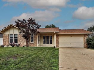 506 Summerwood Ct, Saint Peters, MO