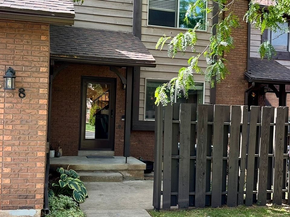 1st image of 1120 E Canyon Rd #8
