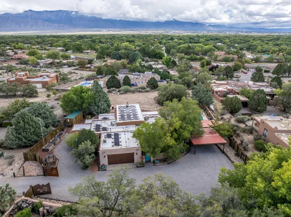 23 Sagebrush Cir, Corrales, NM 87048