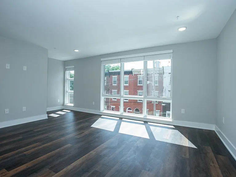 Fairmount Greenery - 817 N 20th St — Photo 8