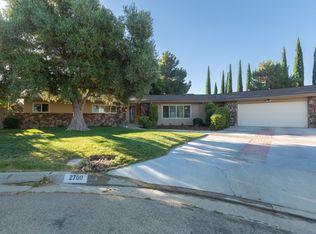 2700 Still Meadow Ln, Lancaster, CA 93536