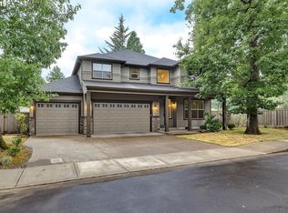 19319 SW Dogwood Ct, Lake Oswego, OR 97035