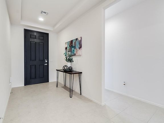 4th image of 2333 W Magdalena Ln
