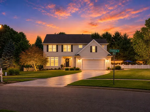 9861 Chambray St, Portage, MI 49002
