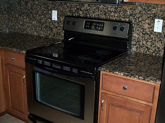 3rd image of 11562 N 145th Ave