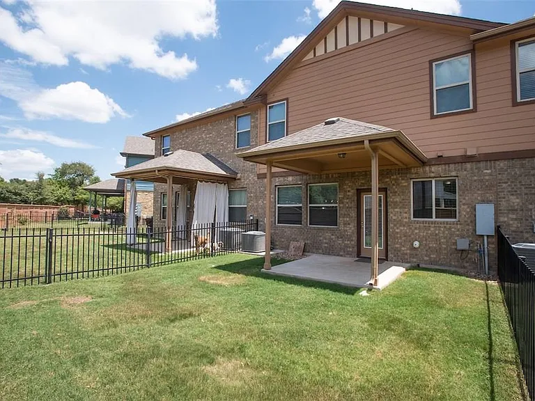 1001 Zodiac Ln #37 — Photo 27