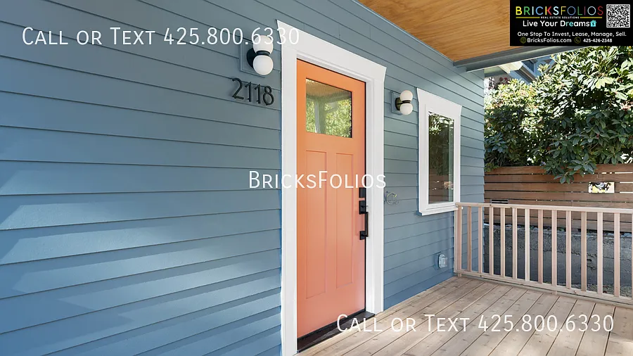 Be the first to live in this beautifully renovated air-conditioned craftsman home! — Photo 2