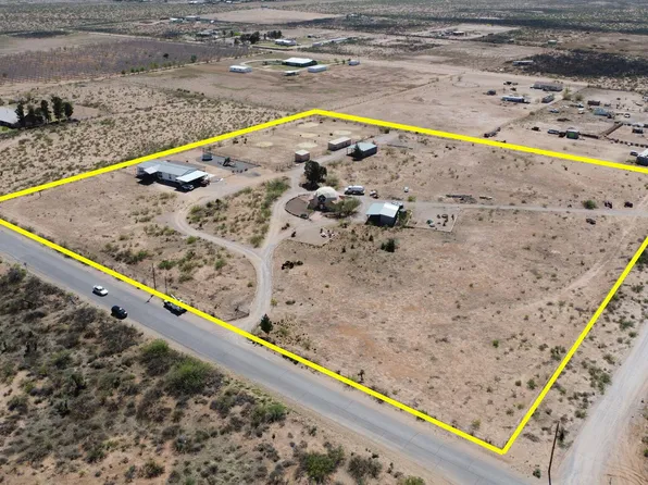 1455 Desert Aire Dr #1 & 2, Chaparral, NM 88081