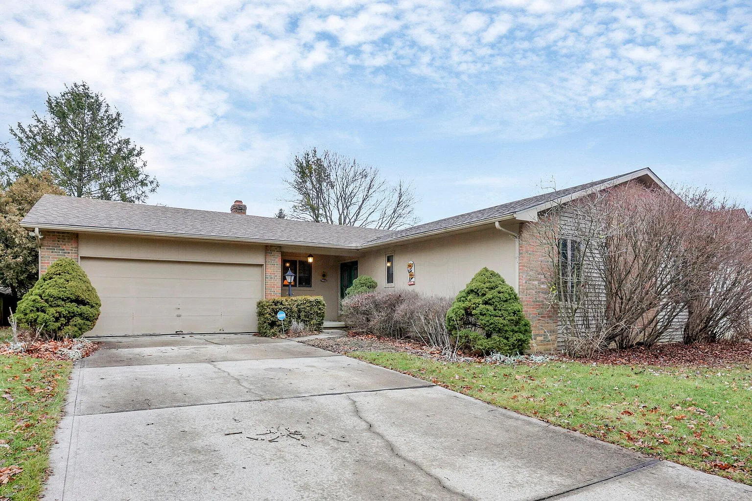 1140 Northport Dr photo 1