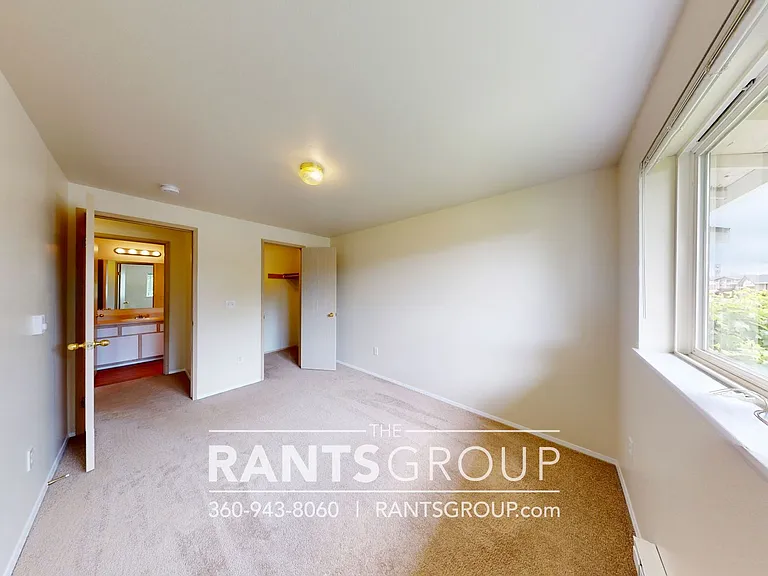 Yelm Creek Apartments — Photo 46