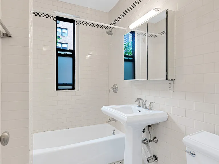 226 E 70th St #4C — Photo 8