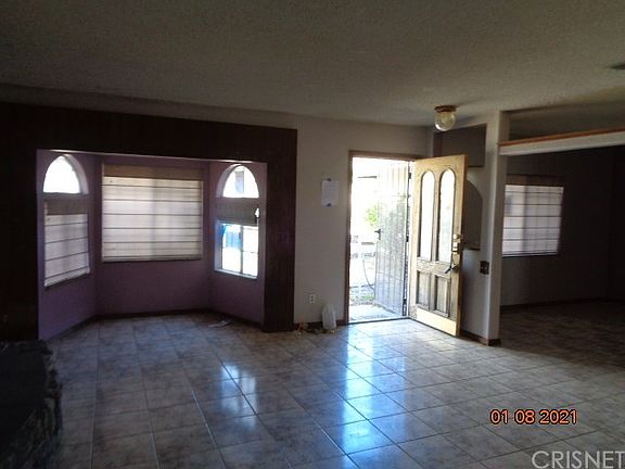 2nd image of 1049 W Dover Dr