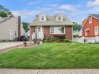 2334 Belmont Avenue, Elmont, NY, 11003