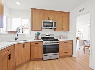 2049 W 115th St, Hawthorne, CA 90250