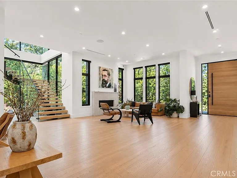 5050 Arundel Dr — Photo 29