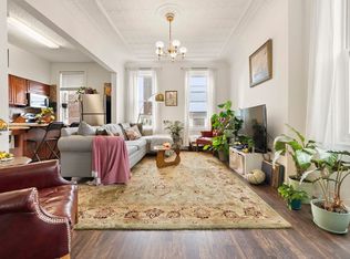 2211 New York Ave, Union City, NJ 07087