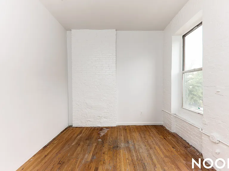 175 Stockholm St #201 — Photo 8