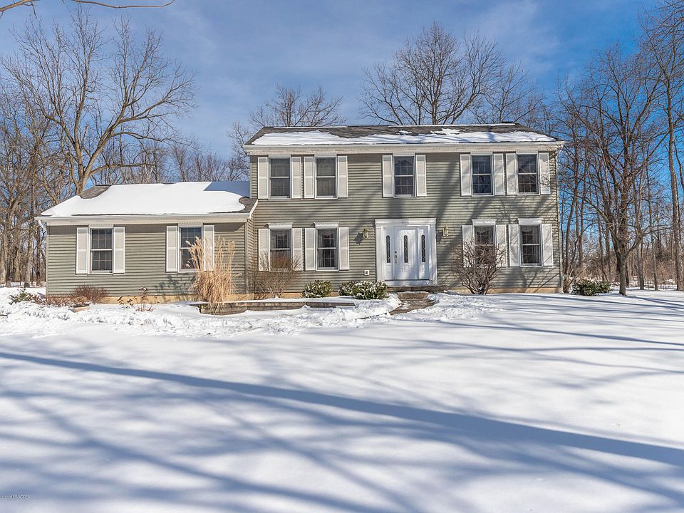 1st image of 8459 Country Farm Ln