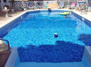 649 Yorktown Pl, Paramus, NJ 07652