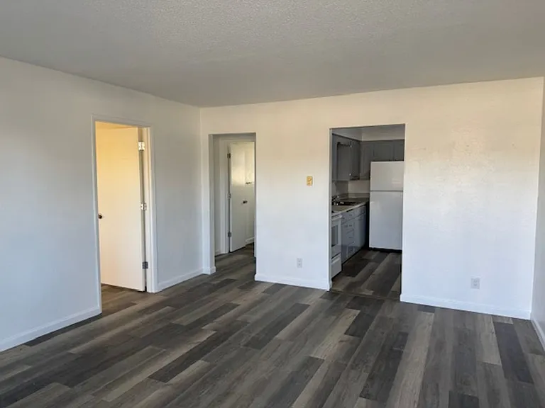 624 Berrydale Ave — Photo 14