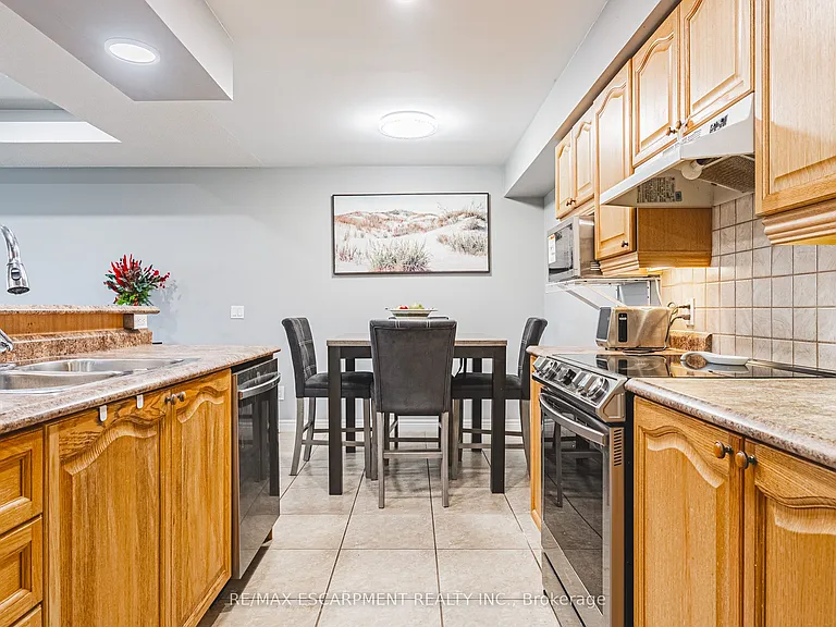 990 Golf Links Rd #308 — Photo 9
