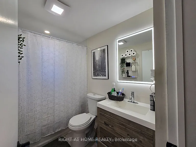 18 Ewing St #2 — Photo 10