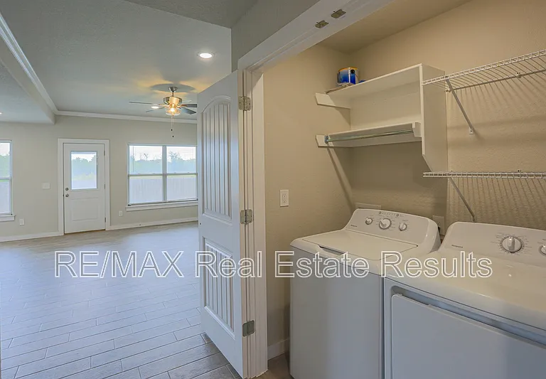 480 Rama St — Photo 15