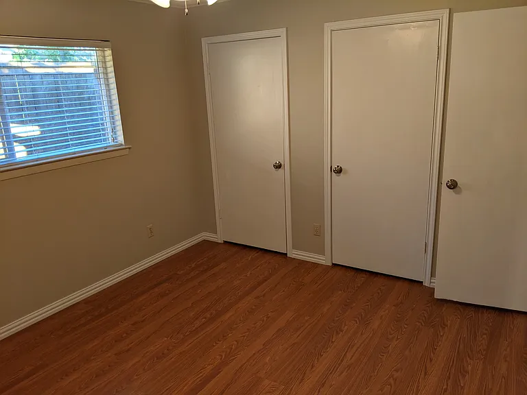 12619 Montfort Dr — Photo 14