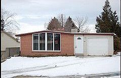 1st image of 691 E Wyandotte Ave