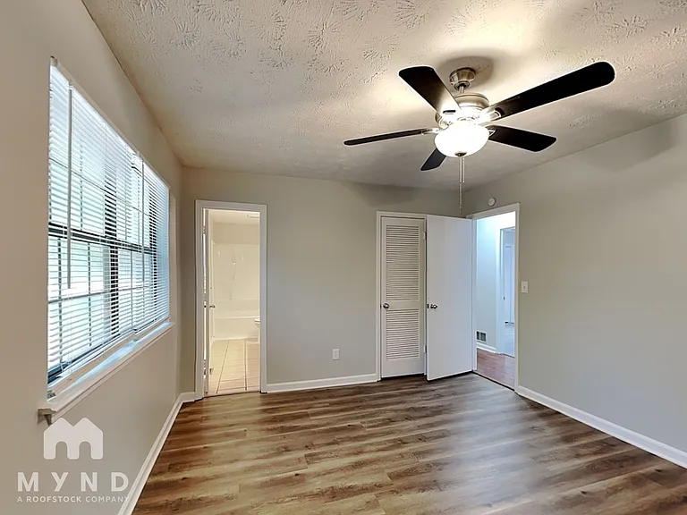 2682 Winding Creek Dr — Photo 11