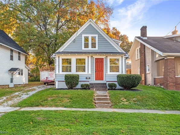 225 East St, Wadsworth, OH 44281