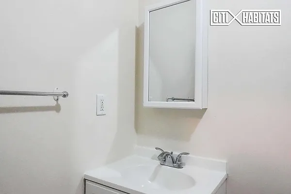 Rented by Citi Habitats | media 19