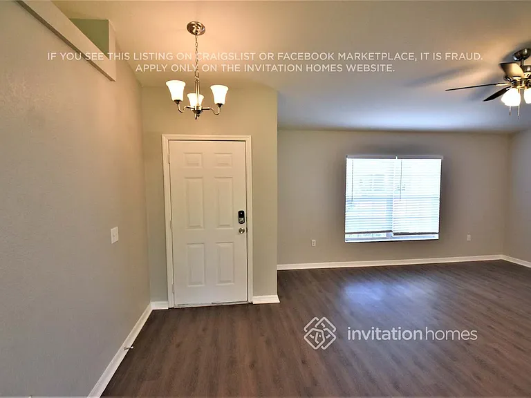 505 Seven Oaks St — Photo 4