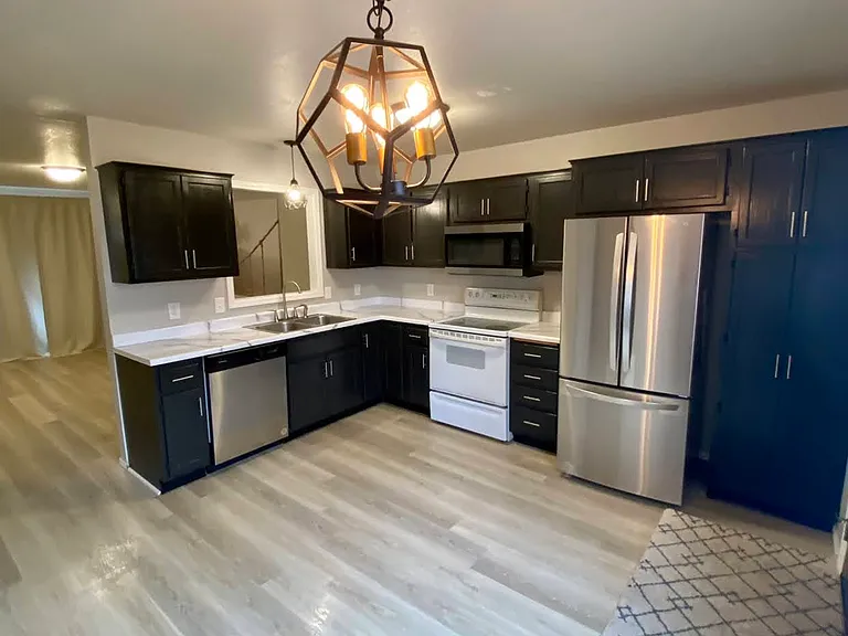 2809 E Bragstad Dr #1 — Photo 2