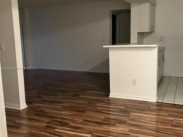 4025 W McNab Rd APT E105