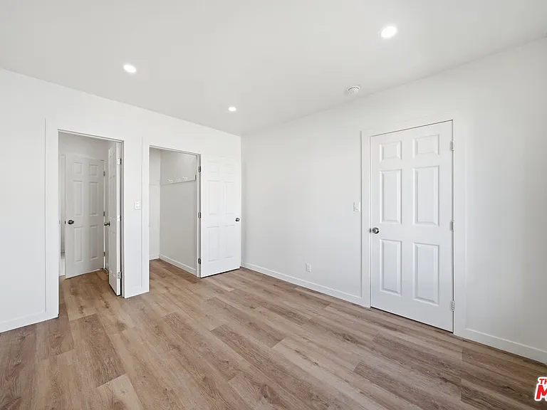 3020 W 12th St #3028-1/2 — Photo 5