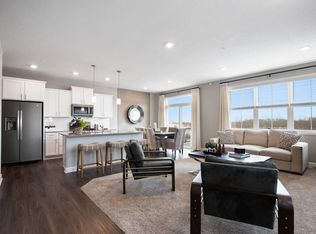 1735 Emerson Ct, Chaska, MN 55318