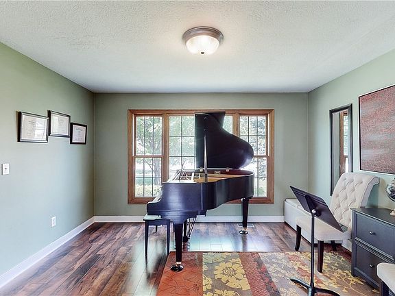 5th image of 1258 Shady Lakes Dr