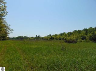 S West Bayshore Dr, Suttons Bay, MI 49682