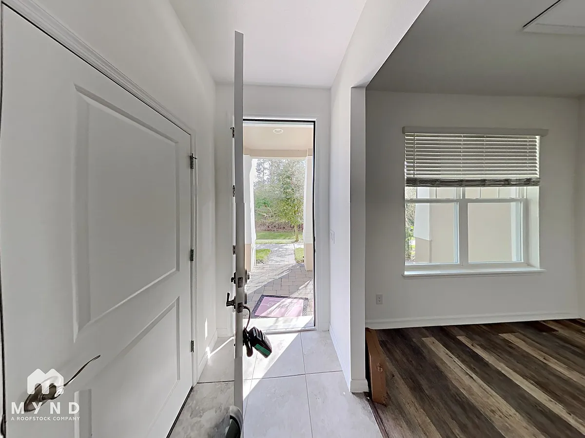 Building Photo - 10509 Spring Arbor Ln