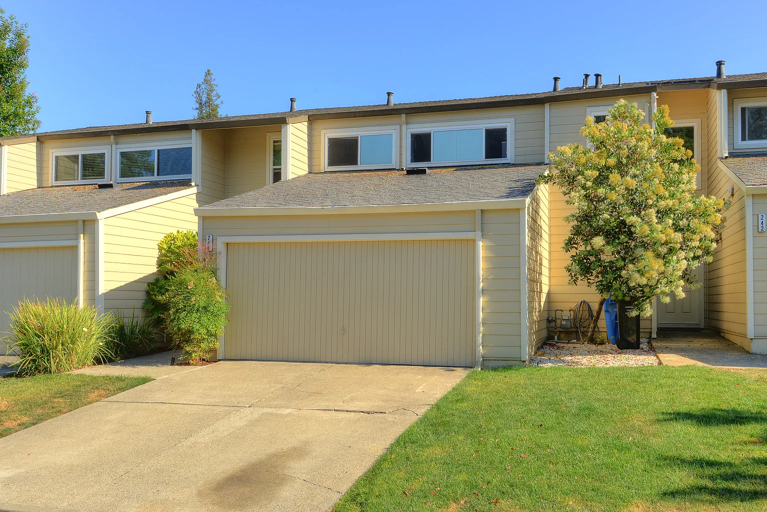 246 Ashley Cir photo 1
