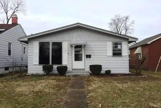 1817 Muren Blvd photo 1