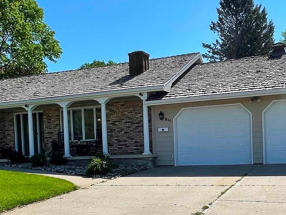 810 3rd Ave SW, Le Mars, IA 51031 Zillow