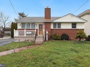 415 E Linwood Ave, Maple Shade, NJ 08052