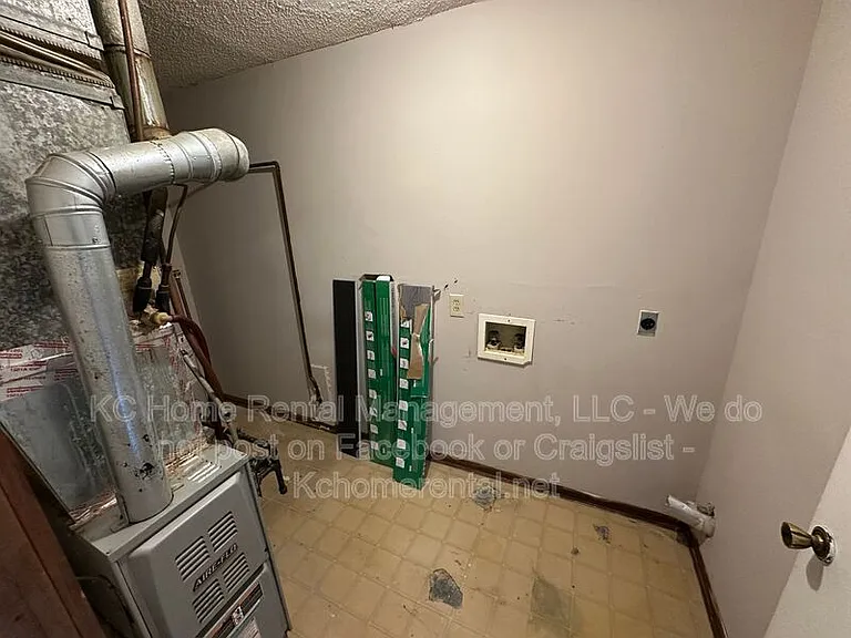 838 Saddlewood St #B — Photo 21