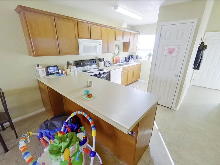 1212 Christy Dr — Photo 3